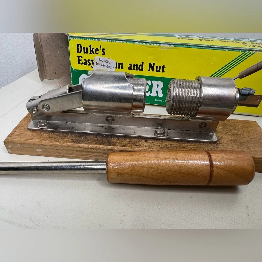 Dukes Pecan and Nut Cracker